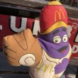 画像2: 80s Vintage McDonald's Pillow Doll Grimace 1984 (B691)  (2)