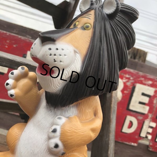 画像8: 70s Vintage Little Golden Books Tawny Scrawny Lion Bank (B696) (8)