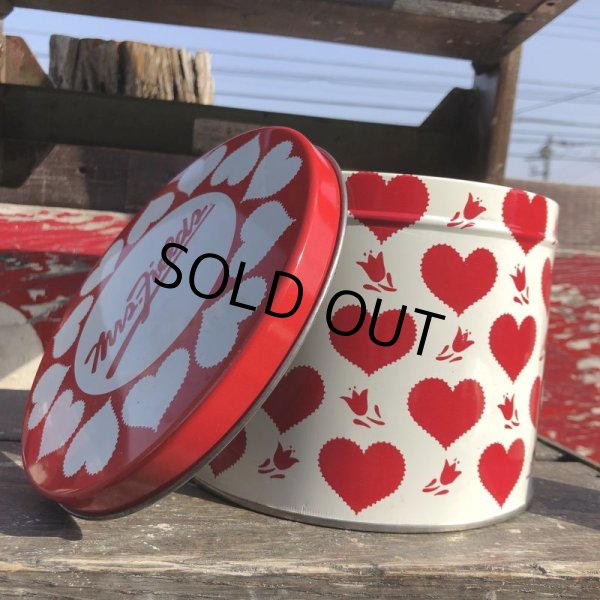 画像2: Vintage Mrs. Fields Valentine Chocolates Candy Tin Can (B716) (2)