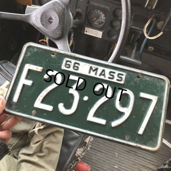 画像1: 60s Vintage American License Number Plate (B846) (1)