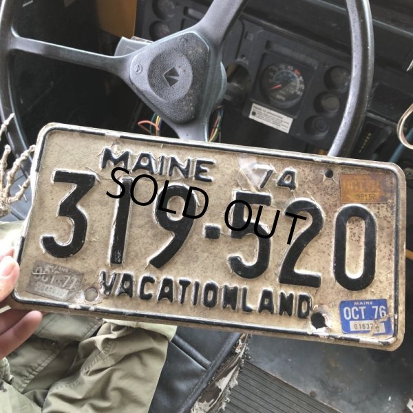 画像1: 70s Vintage American License Number Plate (B828) (1)