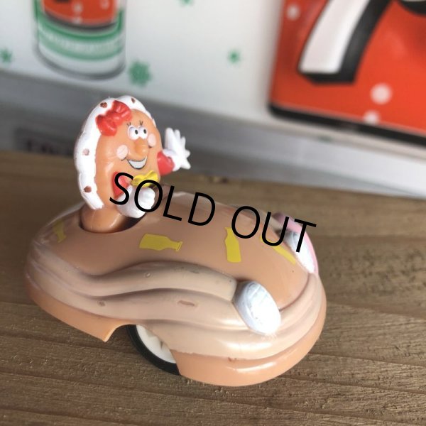 画像2: Vintage IHOP Pancake Kids Meal Toy Betty Buttermilk (B950) (2)