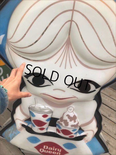画像2: Vintage Dairy Queen "Dutch Girl" DQ Huge Lighted Sign Very Rare! Hard to Find!!!!!! (B953) (2)