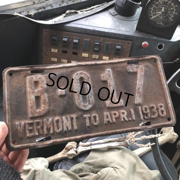 画像1: 30s Vintage American License Number Plate / VERMONT TO APRI.l 1938 B-017 (B878) (1)