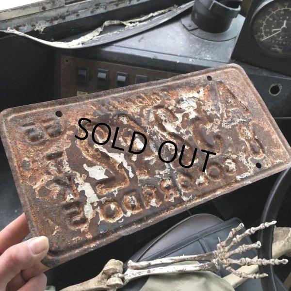 画像2: 50s Vintage American License Number Plate / 1955 COLORADO TKS A8 5242 (B909) (2)