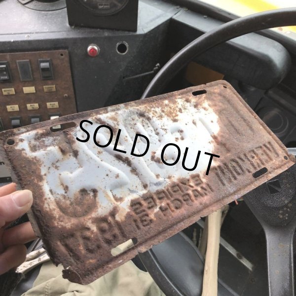 画像2: 30s Vintage American License Number Plate / VERMONT EXPIRES MAROHS 1937 60-925 (B876) (2)