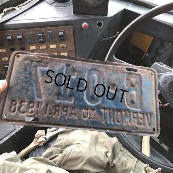 画像2: 30s Vintage American License Number Plate / VERMONT TO APRI.l 1938 B-017 (B878) (2)