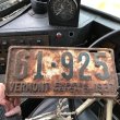 画像1: 30s Vintage American License Number Plate / VERMONT EXPIRES MAROHS 1937 60-925 (B876) (1)