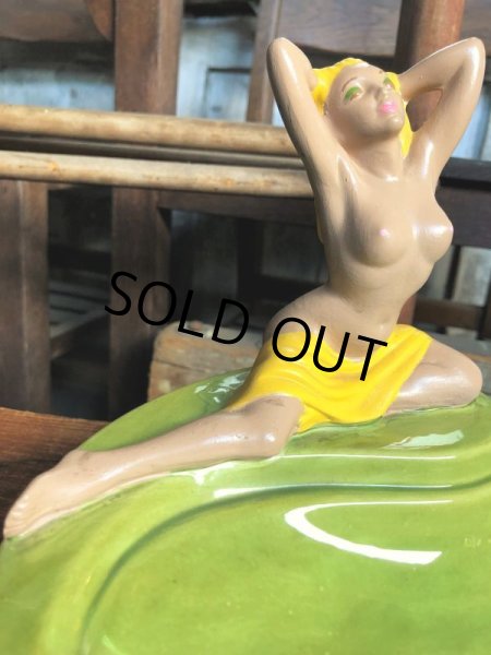 画像8: Vintage Mid Century Nude Naked Woman Lady Pinup Ashtray (C053) (8)