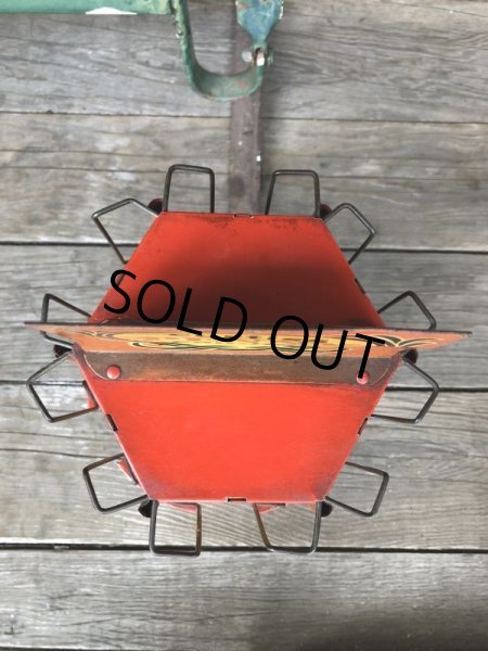 画像12: RARE! Hard to Find!!  Antique CURTISS Advertising "Penny Candy" Tin Store Counter Display (C067) (12)