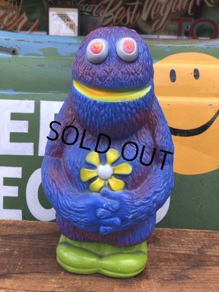 画像8: 70s Vintage Play Pal Blue Hippie Monster Coin Bank Yellow (C069) (8)