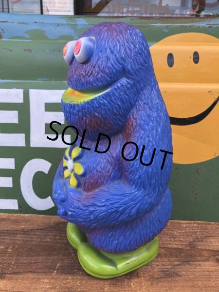 画像4: 70s Vintage Play Pal Blue Hippie Monster Coin Bank Yellow (C069) (4)