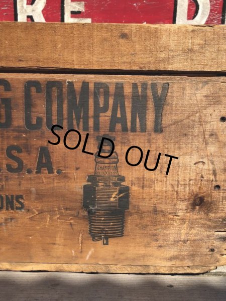 画像11: RARE!  30s Antique Champion Spark Plug Dealer Delivery Wooden Crate (C074) (11)