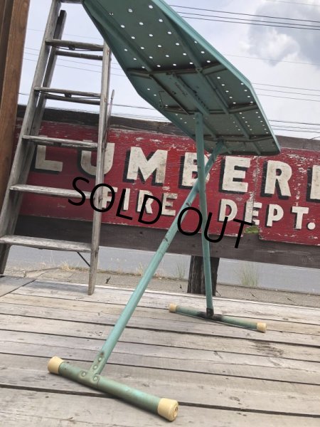 画像15: Vintage Metal Ironing Board Table (C078) (15)