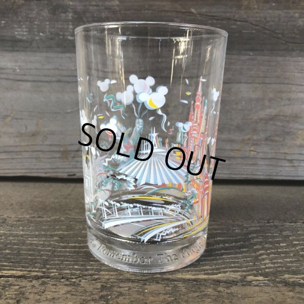 画像2: 90s Vintage McDonald Glass Walt Disney World 25th Anniversary Donald Duck (C118) (2)
