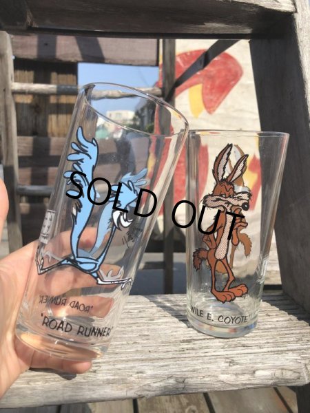 画像9: 70s Vintage Pepsi Glass Road Runner & Wile E. Coyote SET (C206) (9)