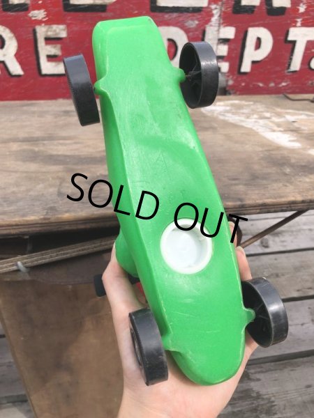 画像13: 70s Vintage 57 Racing Dog Plastic Coin Bank Green (C275) (13)