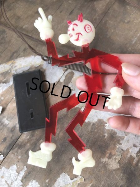 画像18: 40s Vintage REDDY KILOWATT Standing Business Card Holder Figure Red w/Black Stand (C276) (18)