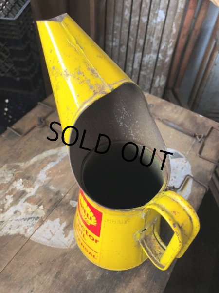 画像13: Vintage Shell Quart Tractor Universal Oil Jug Pourer (C279) (13)