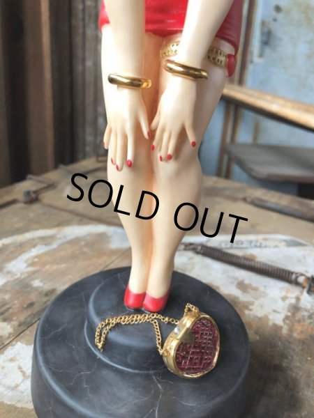 画像15: 2006 Limited Edition England Betty Boop Connoisseur Porcelain "THE RED PURSE" Statue 12 1/2  (C293) (15)