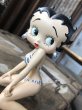 画像8: Vintage Betty Boop Kneeling Wearing Stripe Bikini Figurine (C288) (8)