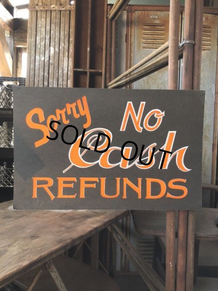 画像1: Vintage Hand Painted Retail Store Signs on Black Paper Board / Sorry No Cash REFUNDS (C352)  (1)