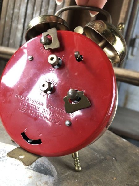 画像9: 70s Vintage Robertshaw Stars & Stripes Twin Bell Wind Up Alarm Clock Works!  (C374) (9)