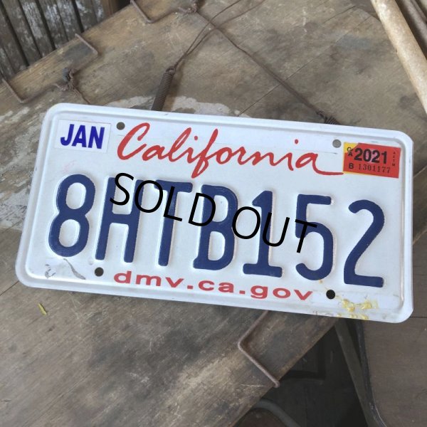 画像1: Vintage American License Number Plate / California 8HTB152 (B385) (1)