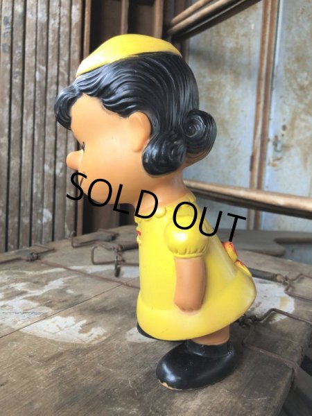 画像4: 50s Vintage Snoopy Lucy Vinyl Doll Hungerford (B426) (4)