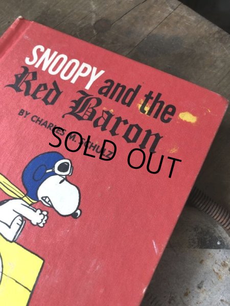 画像2: Vintage Book SNOOPY and the Red Baron (B419) (2)