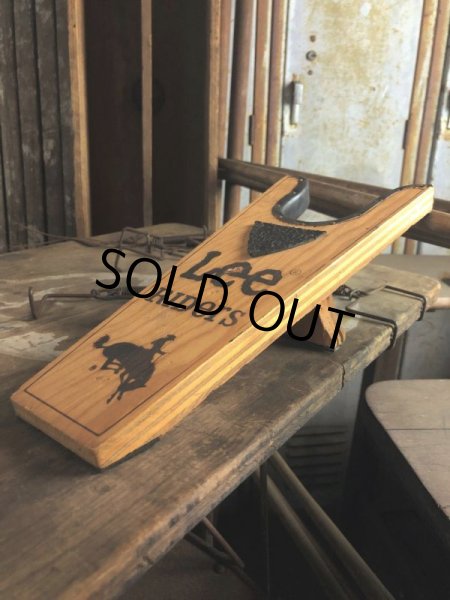 画像9: Vintage LEE RIDERS Advertising Wood Boot Jack Bucking Horse (B455) (9)