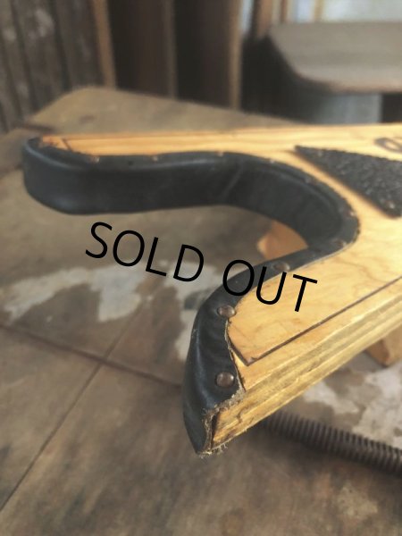 画像13: Vintage LEE RIDERS Advertising Wood Boot Jack Bucking Horse (B455) (13)