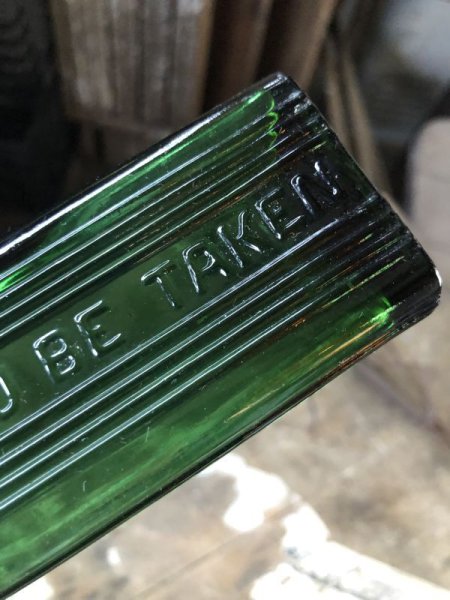 画像7: Antique NOT TO BE TAKEN Glass Bottle (B487) (7)