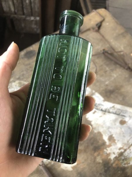 画像10: Antique NOT TO BE TAKEN Glass Bottle (B487) (10)