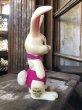 画像2: 60s Vintage Roy Des of Fla Bunny Rabbit Coin Bank Pink (B538) (2)