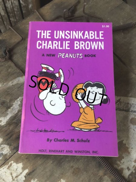 画像1: Vintage Book SNOOPY / THE INSINKABLE CHARLIE BROWN (B548) (1)