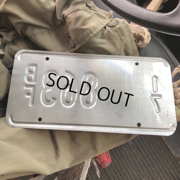 画像3: 80s Vintage American License Number Plate / WYOMING 17 863 BF (B610) (3)