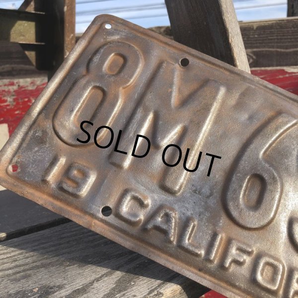 画像4: 30s Vintage American License Number Plate / 1937 CALIFORNIA 8M 6311 (B640) (4)
