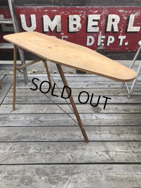 画像1: Vintage Wooden Ironing Board Table (B646) (1)