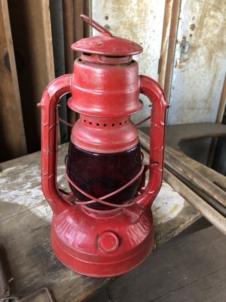 画像1: Vintage DIETZ  RED LITTLE WIZARD Hurricane Lantern (B654) (1)