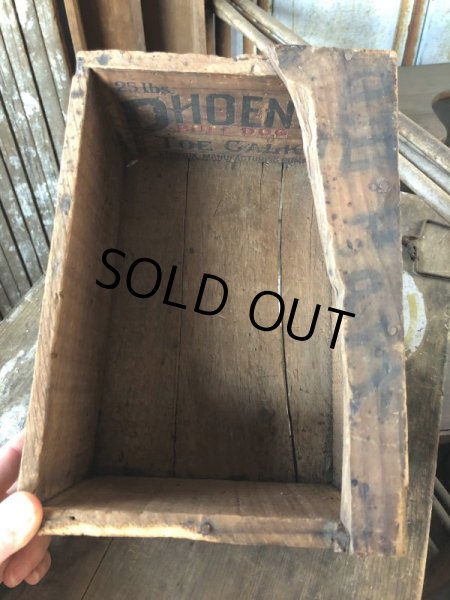 画像3: Antique Phoenix Bull Gog Toe Calks Wooden Box (B667) (3)