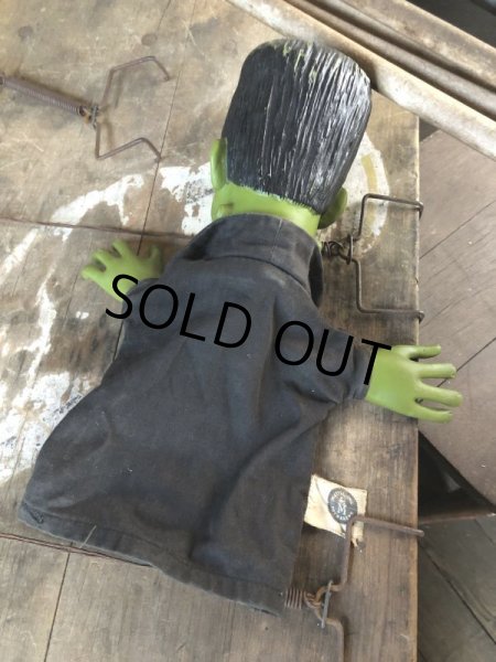 画像23: 60s Vintage Mattel The Munsters TV Show Herman Tanking Hand Puppet Doll (B686) (23)