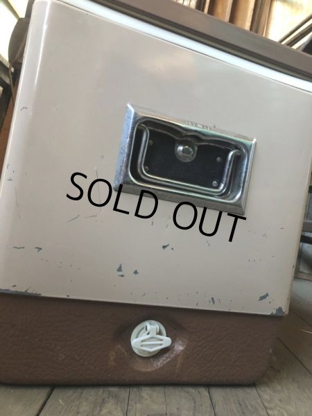 画像8: Vintage Coleman Cooler Box Butter Nuts (B739) (8)