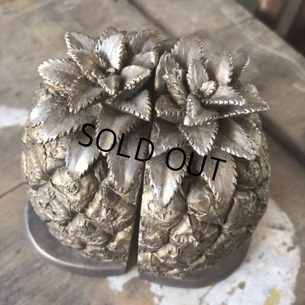 画像2: Vintage Hawaiiane Pineapple Brass Meta Bookends Matching Pair (B782) (2)