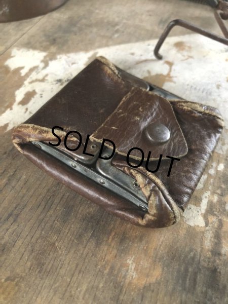 画像2: Vintage Small Leather Wallet (B792) (2)