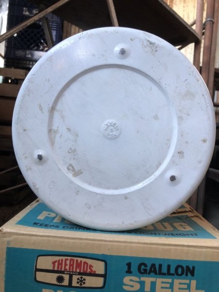 画像12: Vintage Thermos Water Jug 1GL Model No.7708 M45  (B826) (12)