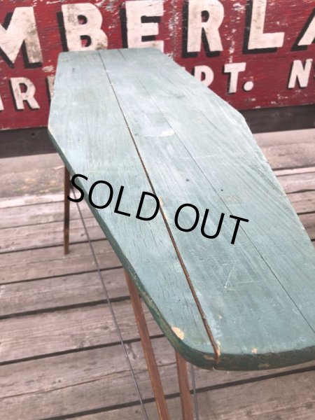 画像6: Vintage American Primitive Wooden Ironing Board Table (B838) (6)