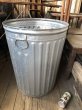 画像2: Vintage Galvanized Steel Metal Garbage Trash Can (B858) (2)