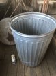 画像5: Vintage Galvanized Steel Metal Garbage Trash Can (B859) (5)