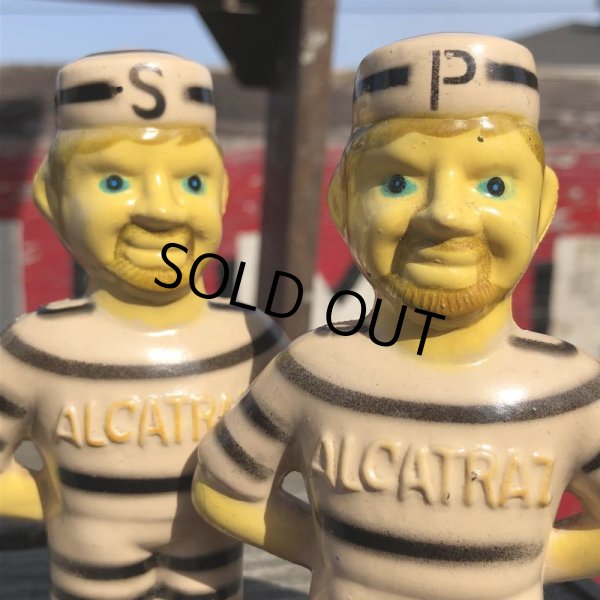 画像12: Vintage Alcatraz Souvenir Inmate Prisoners Salt & Pepper Shakers (B893) (12)